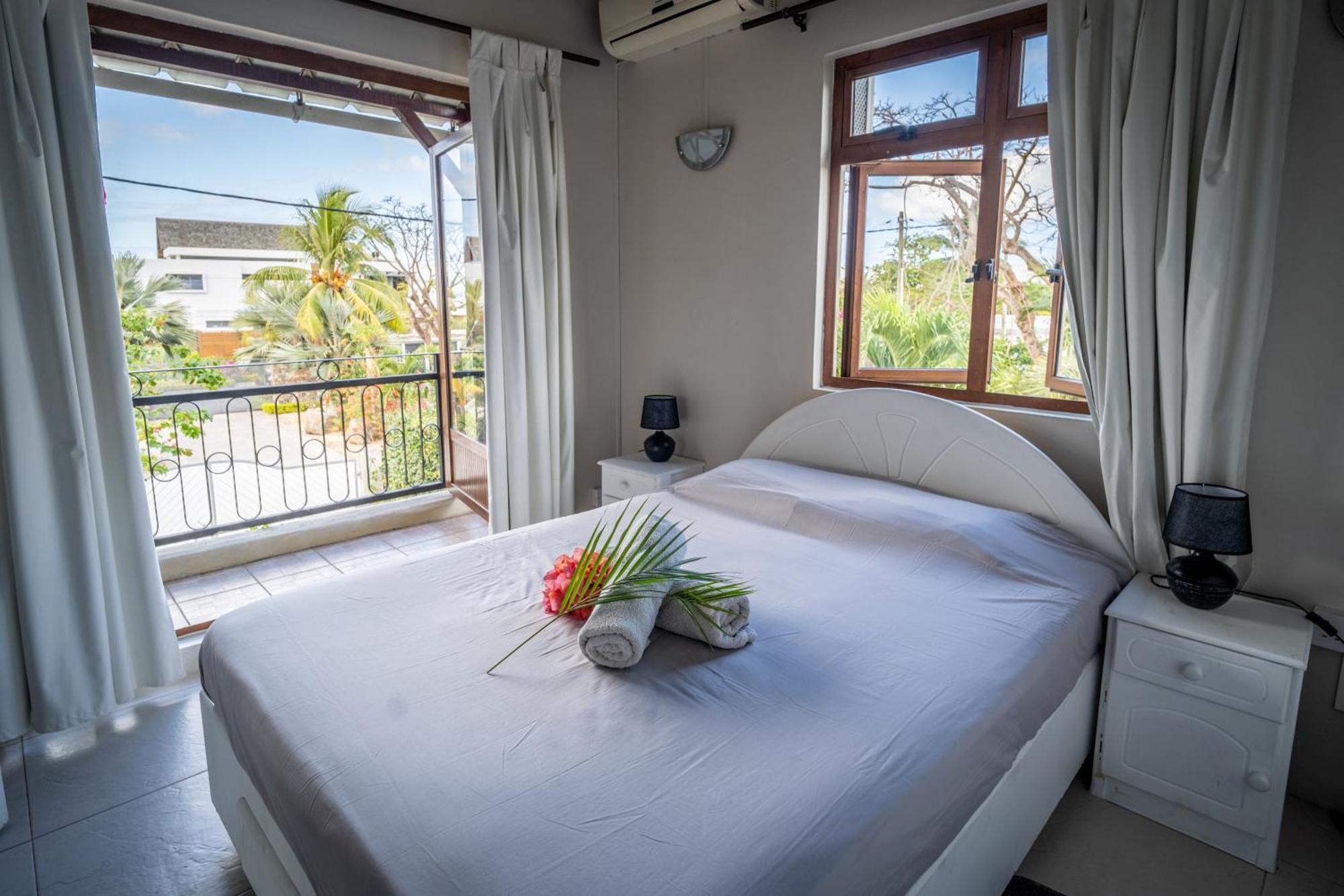Charming Condo Rivière Noire Εξωτερικό φωτογραφία