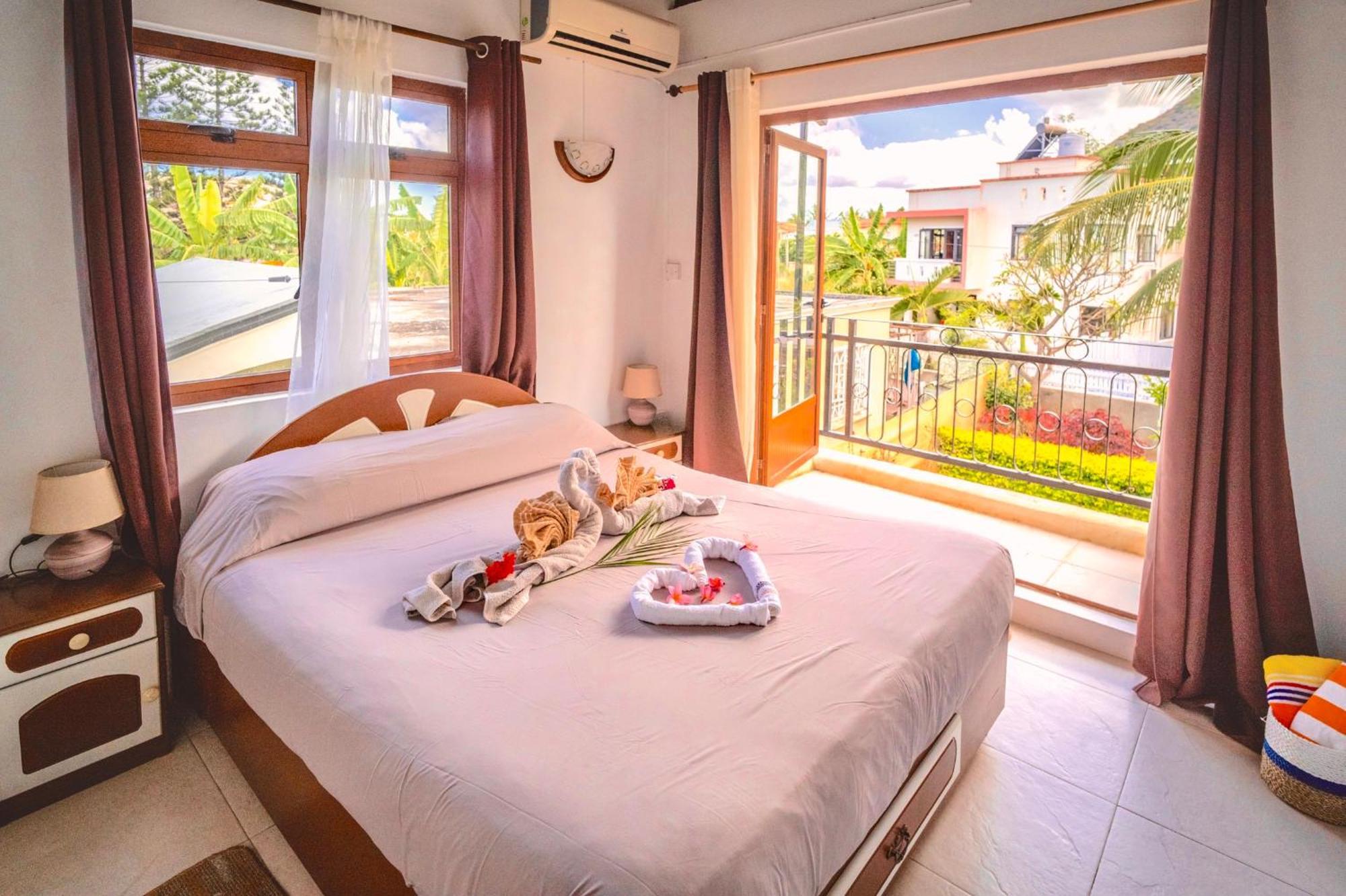 Charming Condo Rivière Noire Εξωτερικό φωτογραφία