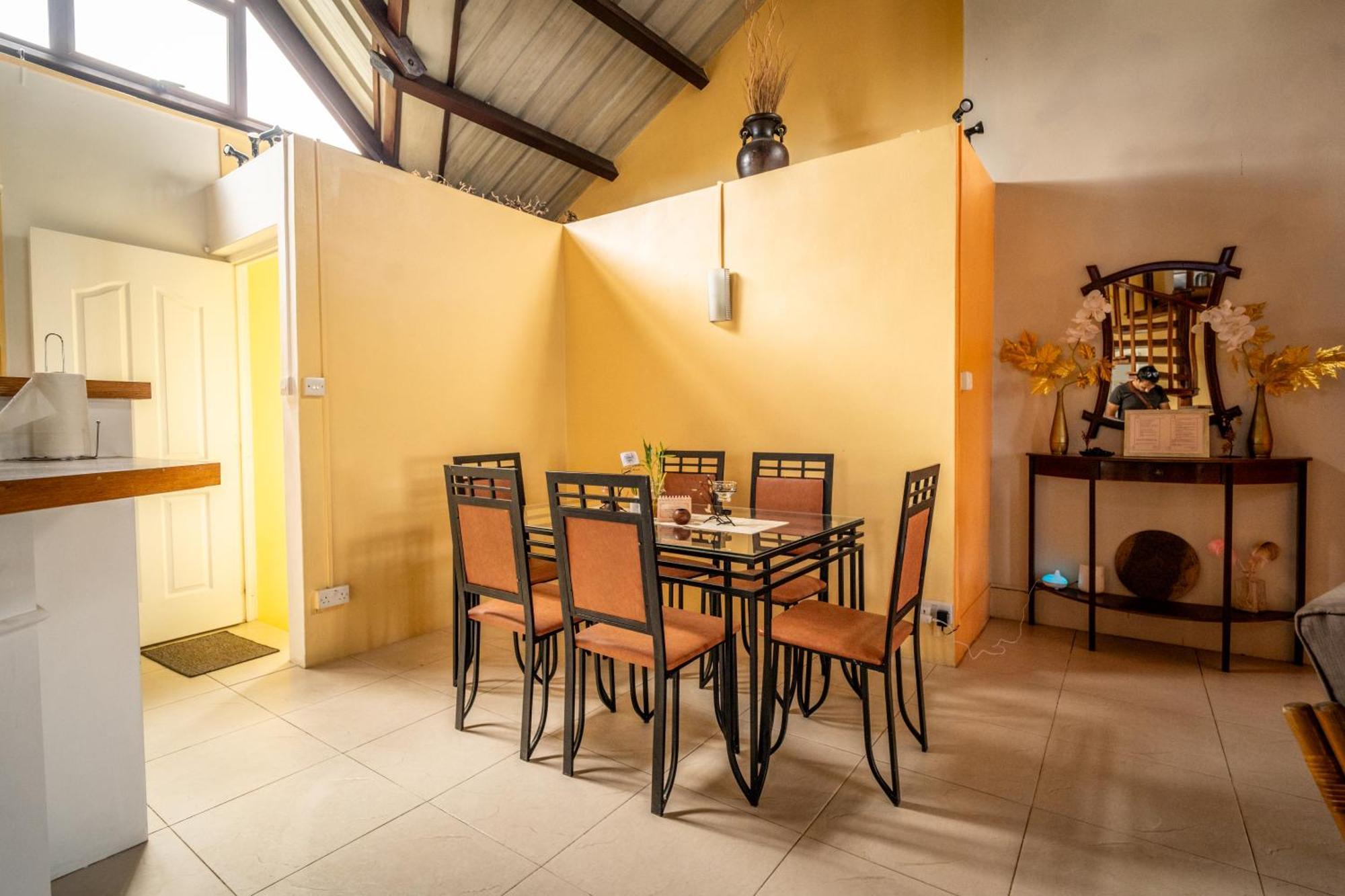 Charming Condo Rivière Noire Εξωτερικό φωτογραφία