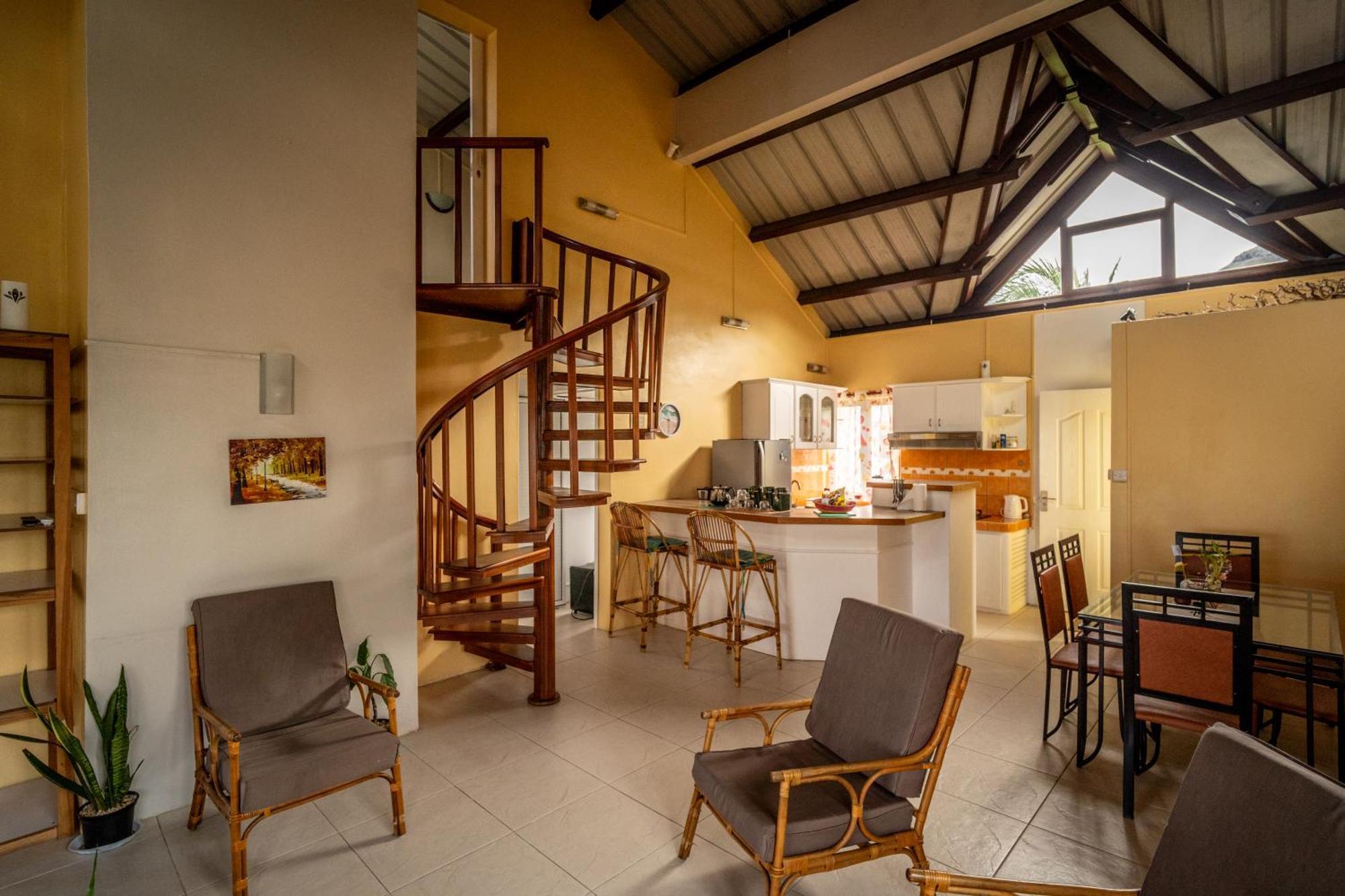 Charming Condo Rivière Noire Εξωτερικό φωτογραφία