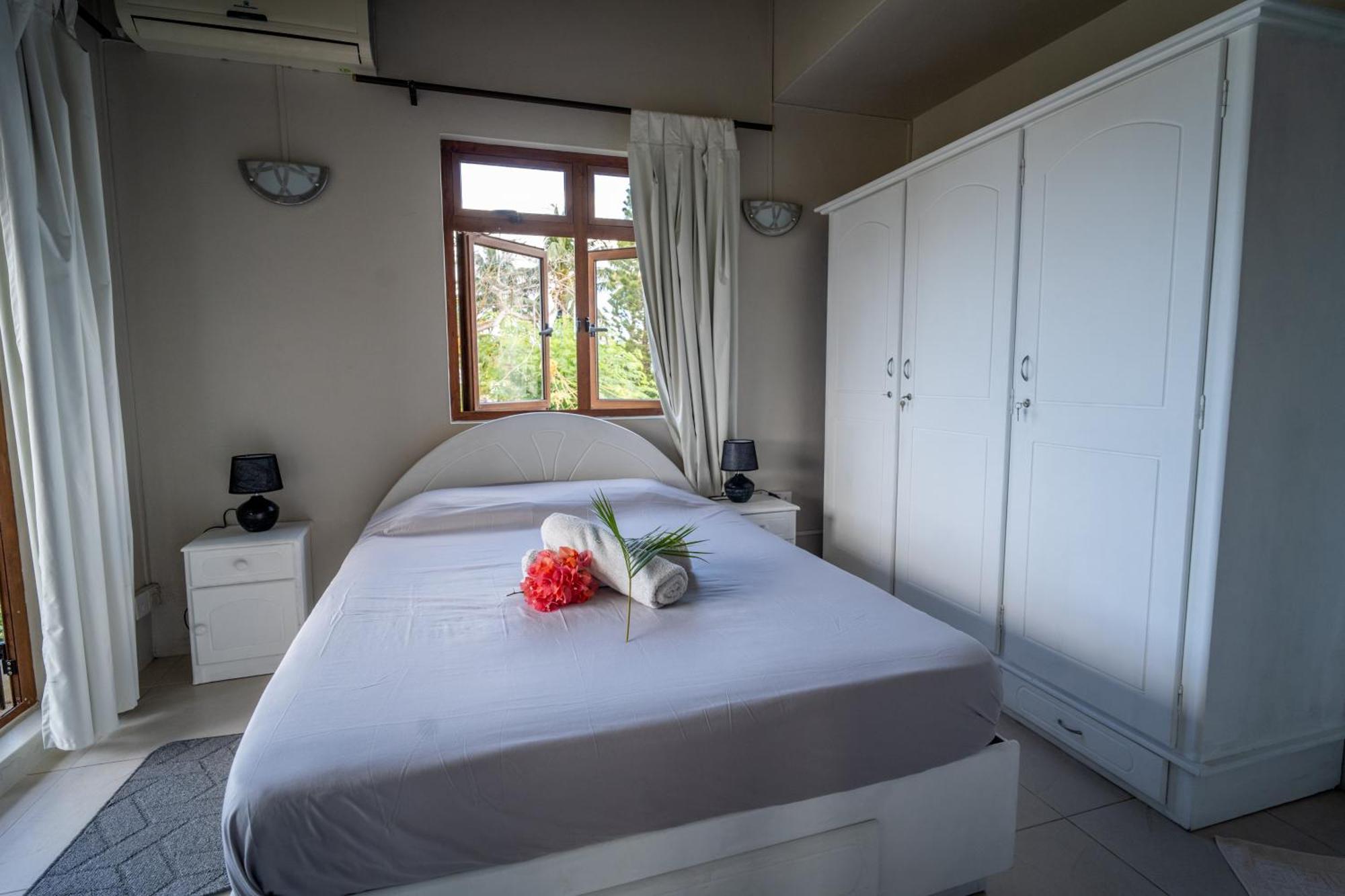 Charming Condo Rivière Noire Εξωτερικό φωτογραφία